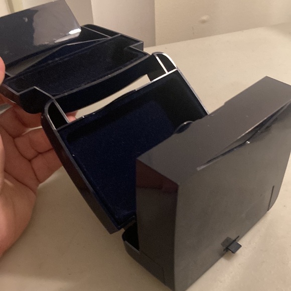 The Jewel Kit Plastic Cube Jewelry Box - Picture 6 of 10